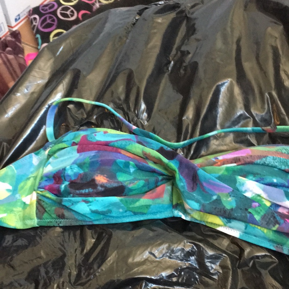 FINAL MARKDOWN Profile by gottex swimsuit top (8)